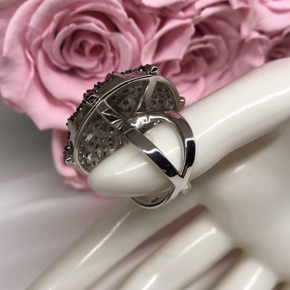 Ring - Picture 4 of 5